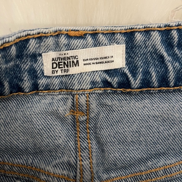 Zara | Distressed Light Wash Denim Mini Skirt, XS - Picture 3 of 3